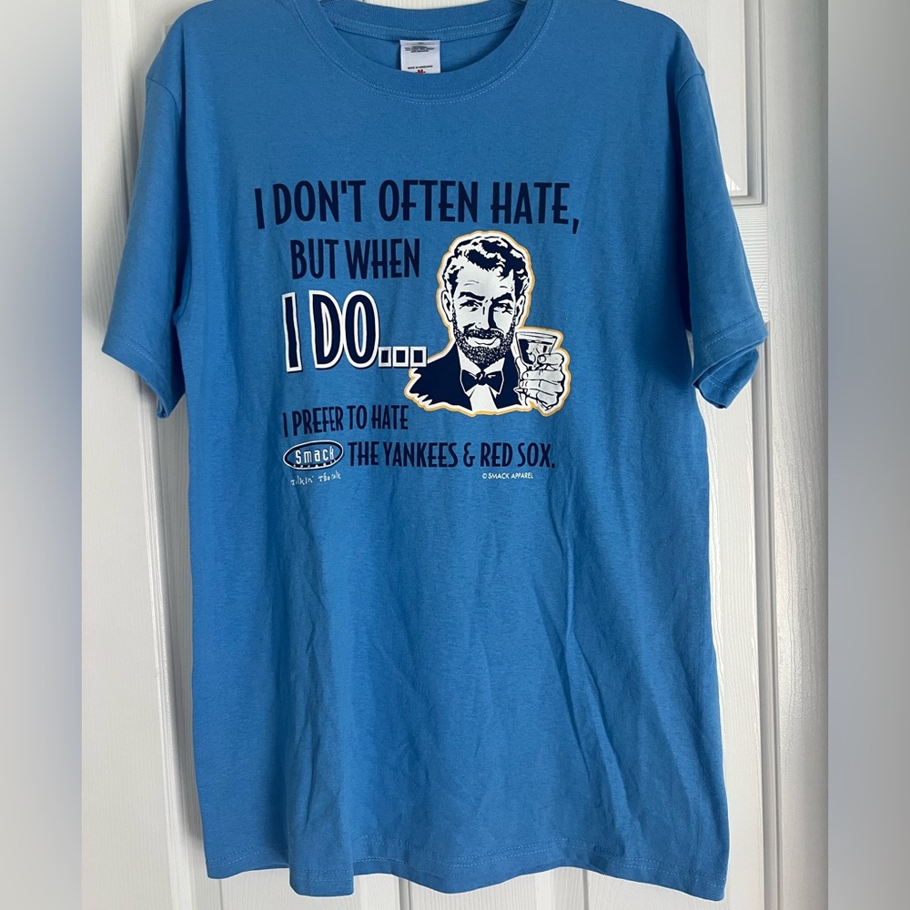 NWOT Blue Graphic Men's T-Shirt